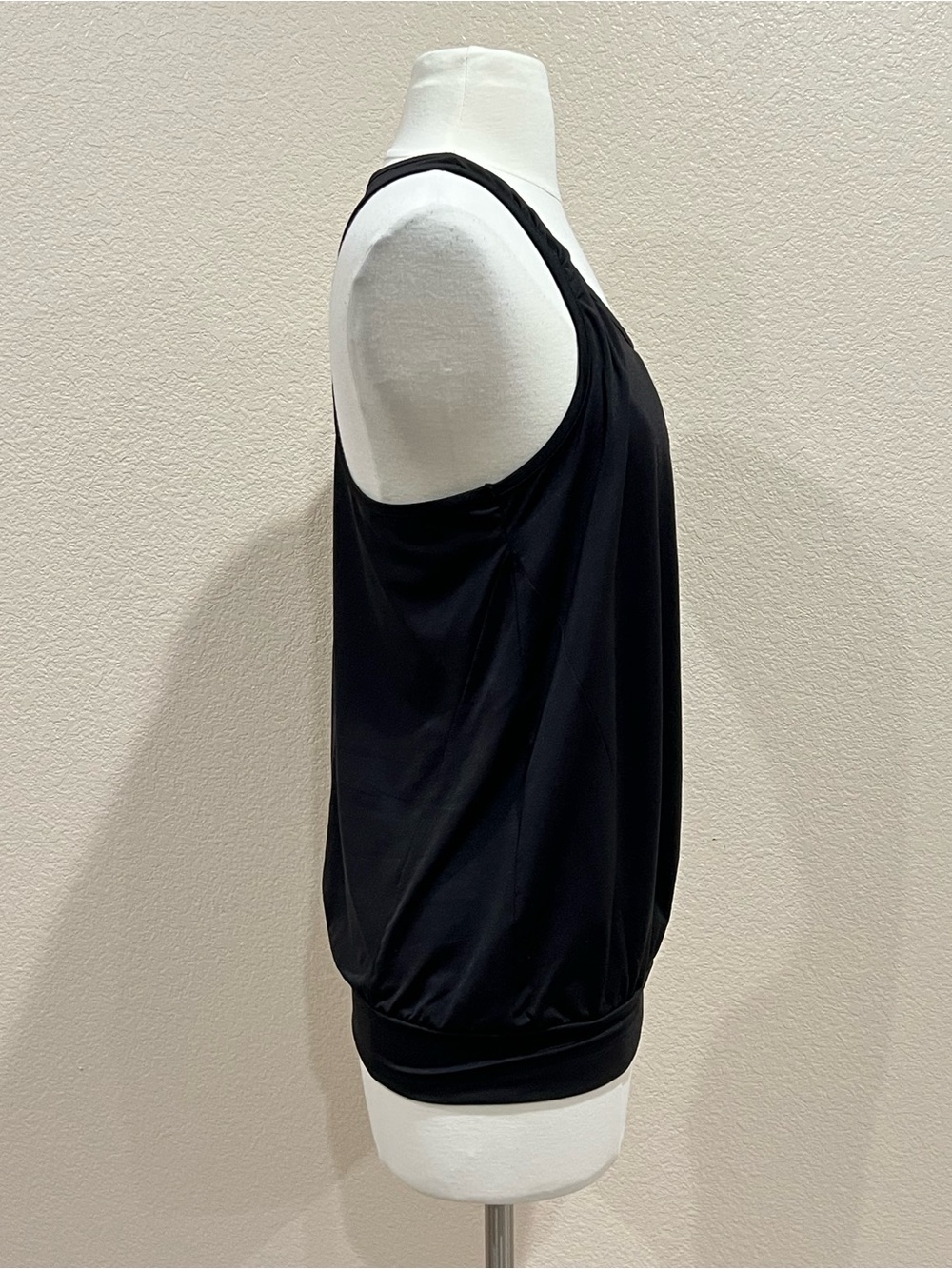 LIJA Black Racerback Blouson Active Tank Top Banded Bottom Athletic Size Medium - Picture 10 of 11